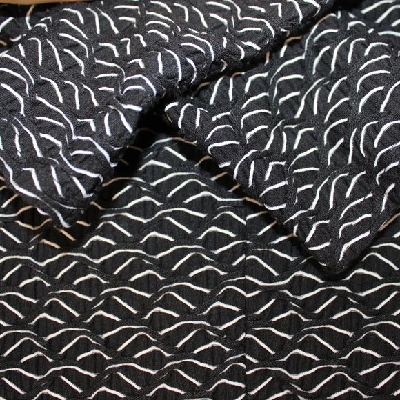 ANTHRO POSTMARK Black and White Textured Top S - Picture 7 of 7